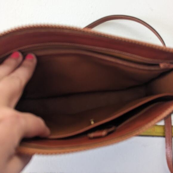 Vintage Women's Dooney And Burke 8 X 11 Crossbody Purse Bag Tan Brown Leather - Picture 8 of 11